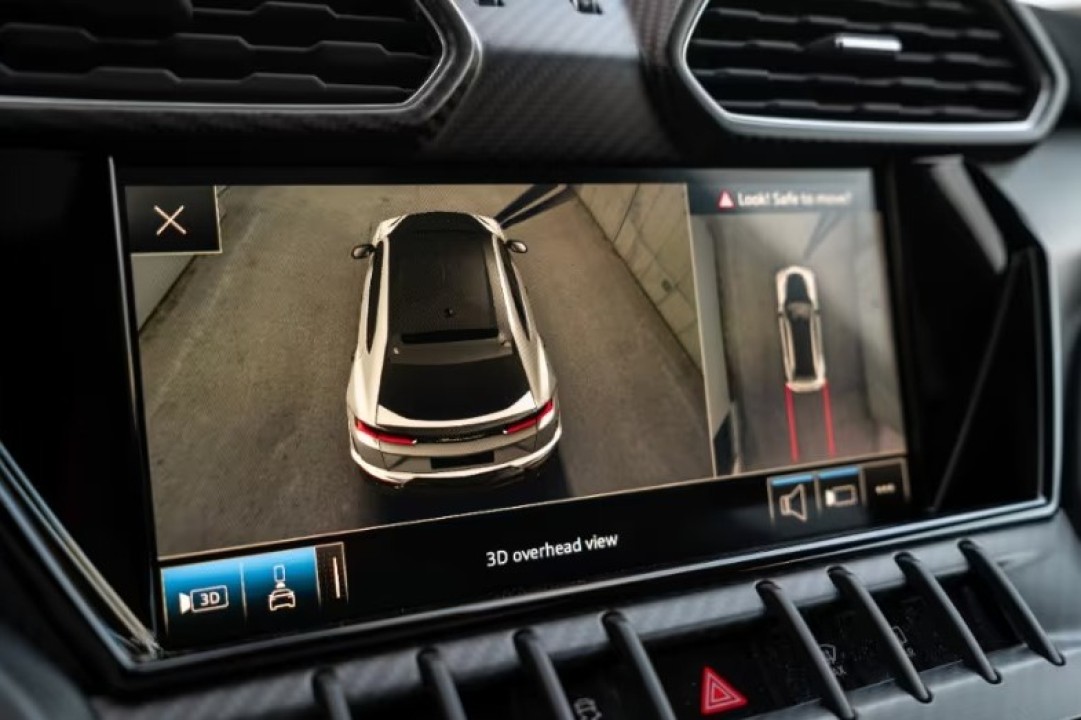 Lamborghini Urus - foto 36