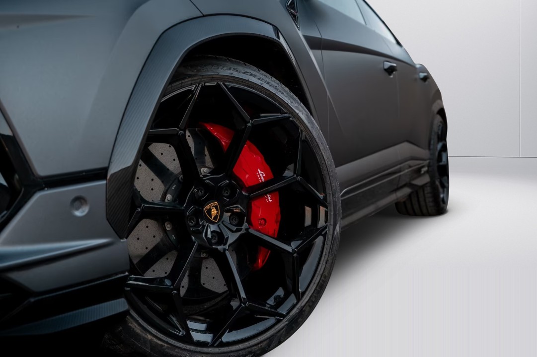 Lamborghini Urus - foto 49