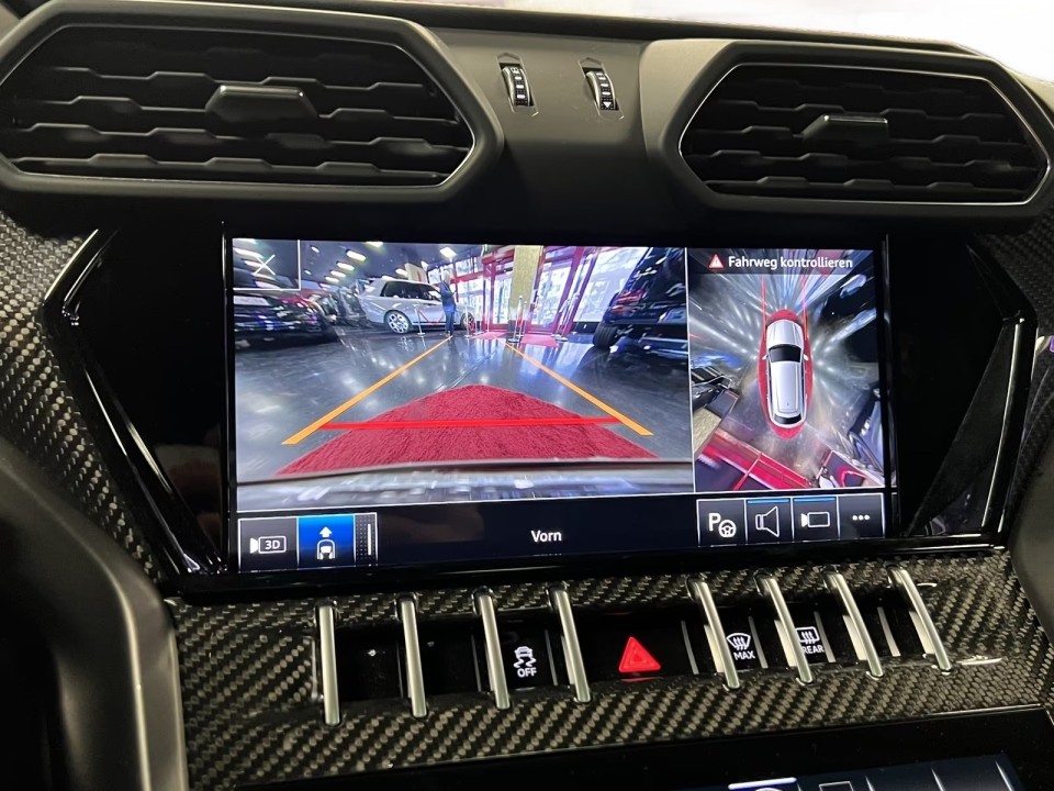 Lamborghini URUS - foto 19