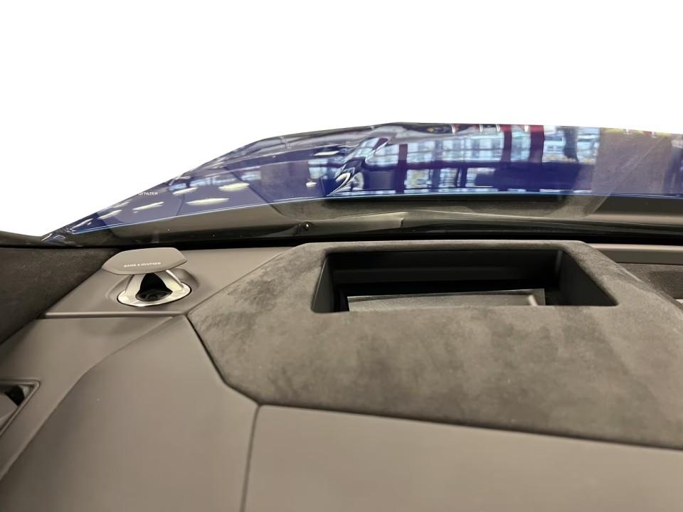 Lamborghini URUS - foto 24