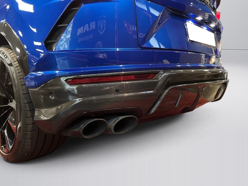 Lamborghini URUS - foto 37