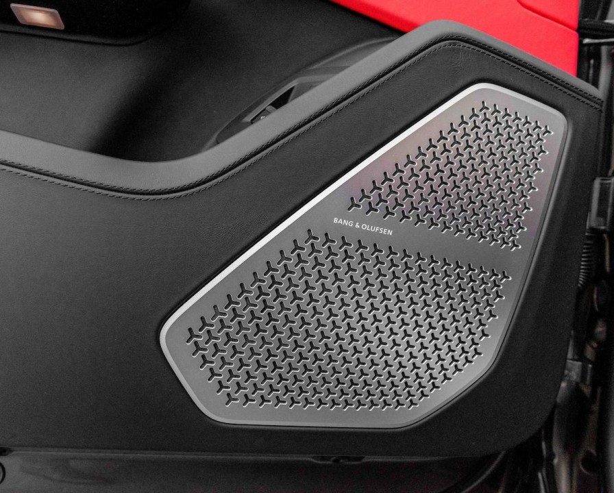 Lamborghini URUS - foto 22