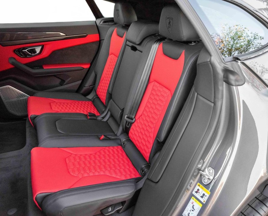 Lamborghini URUS - foto 11