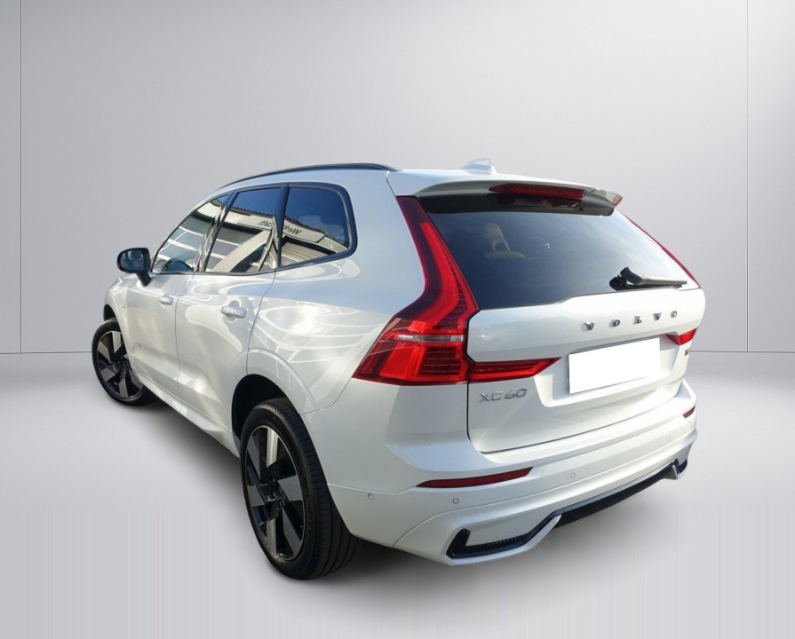 Volvo XC 60 T6 Plus Dark (5)
