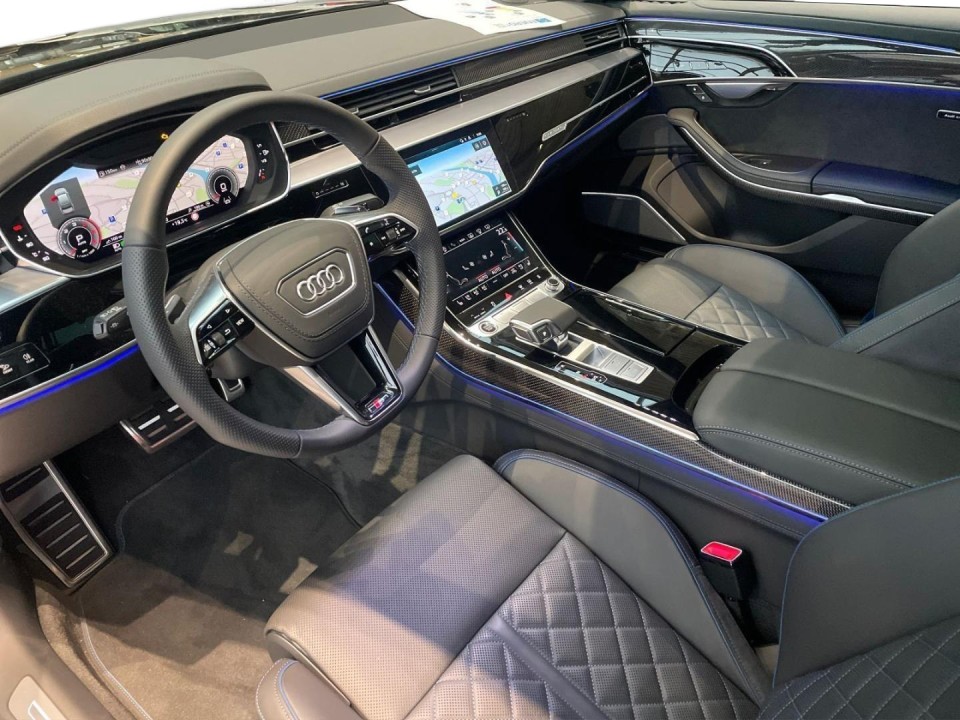 Audi A8 50TDI quattro tiptronic (3)
