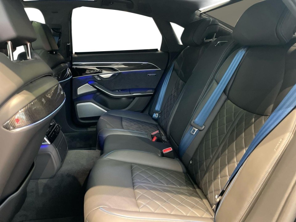 Audi A8 50TDI quattro tiptronic (4)