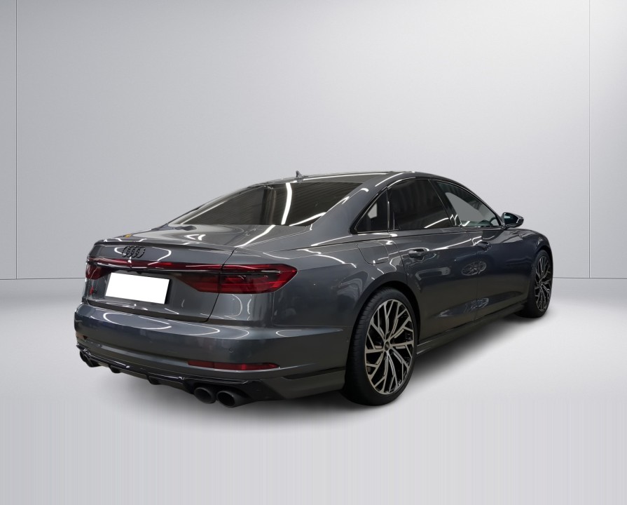 Audi S8 TFSI quattro (3)