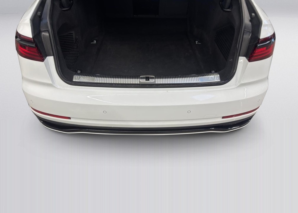 Audi A8 55TFSI quattro tiptronic - foto 13