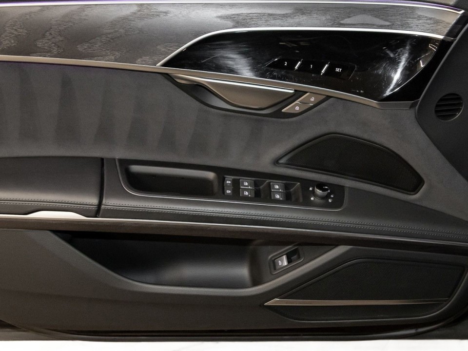 Audi A8 55TFSI quattro tiptronic - foto 16