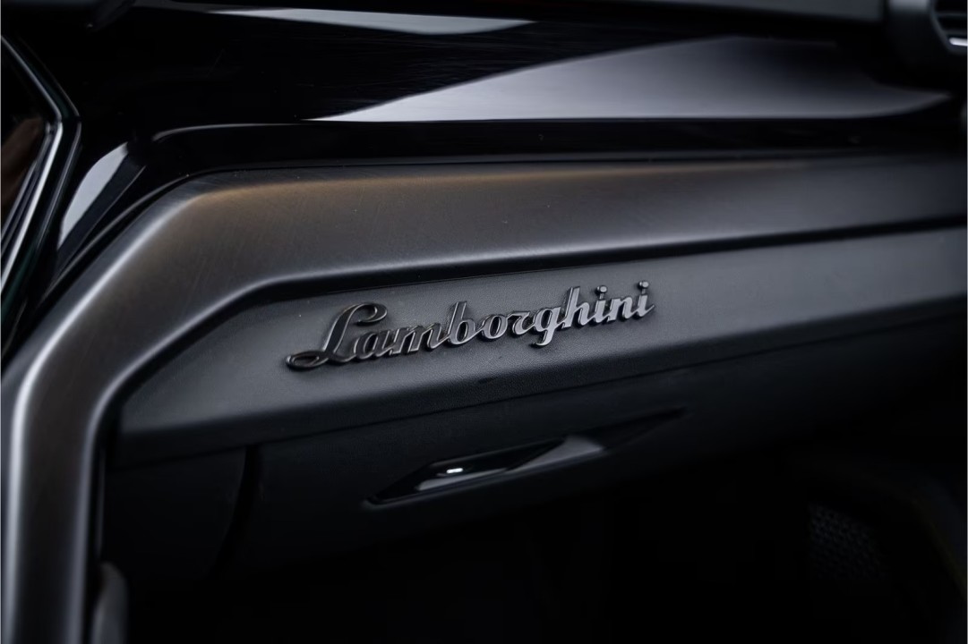 Lamborghini URUS - foto 38