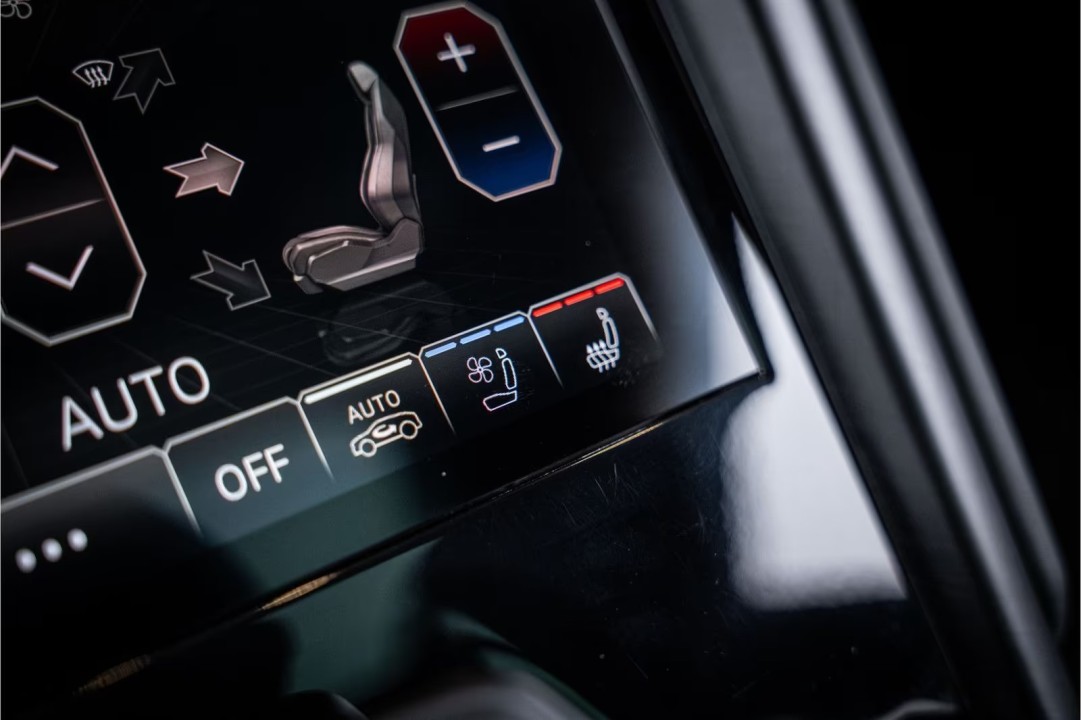 Lamborghini URUS - foto 28