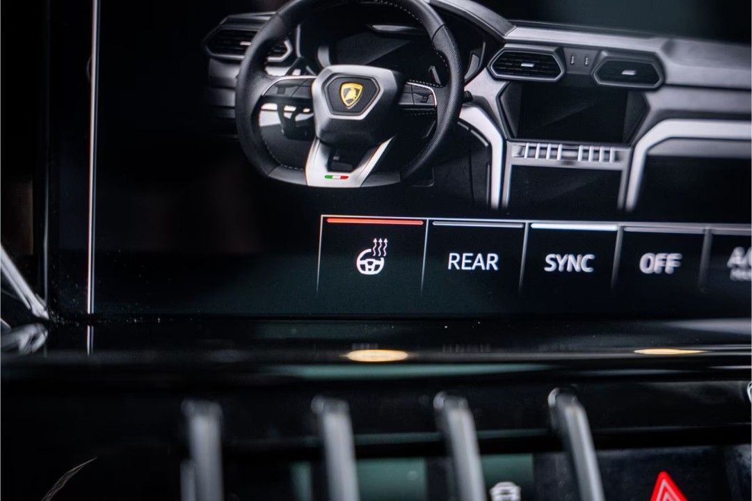 Lamborghini URUS - foto 27