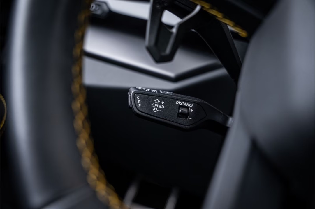 Lamborghini URUS - foto 17