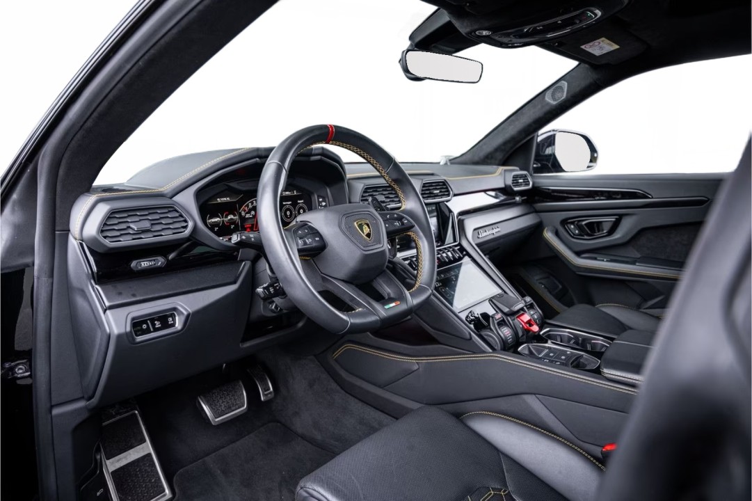 Lamborghini URUS - foto 11