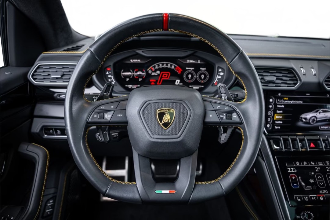 Lamborghini URUS - foto 8