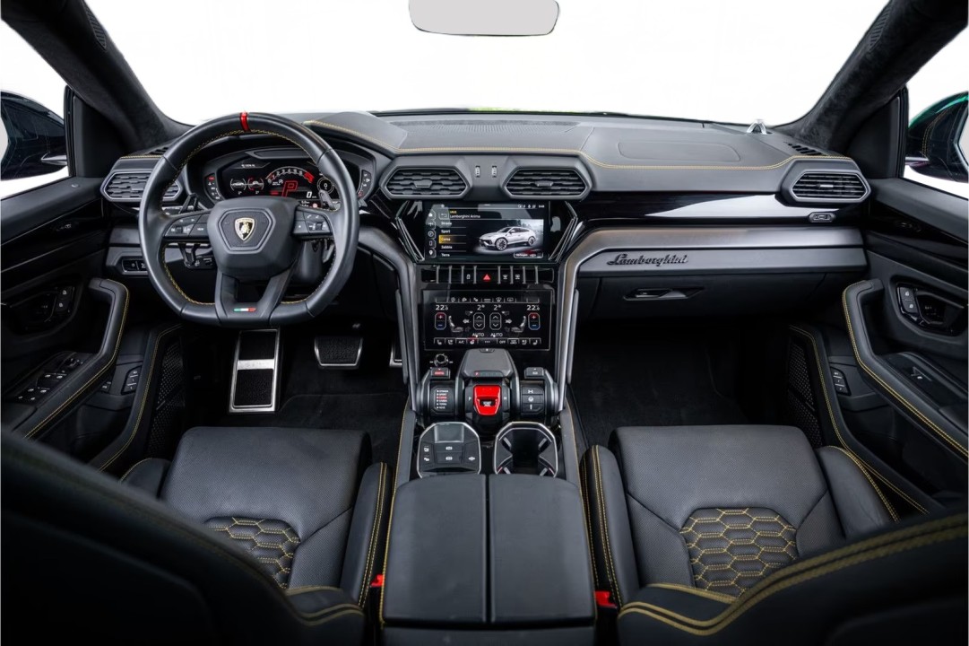 Lamborghini URUS - foto 10