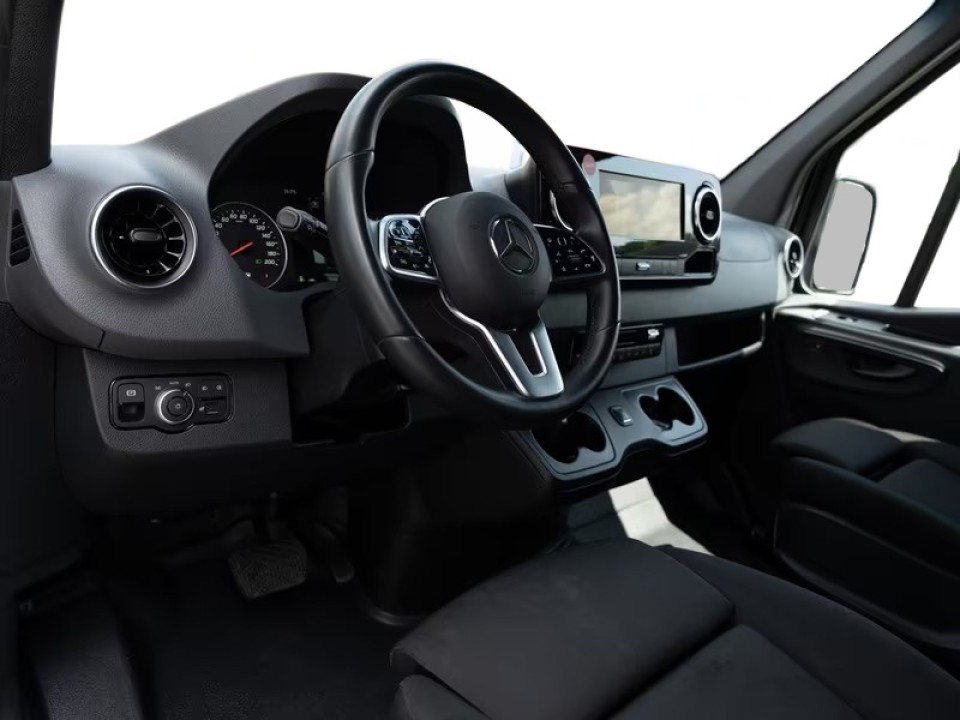 Mercedes-Benz Sprinter Tourer 319CDI (4)