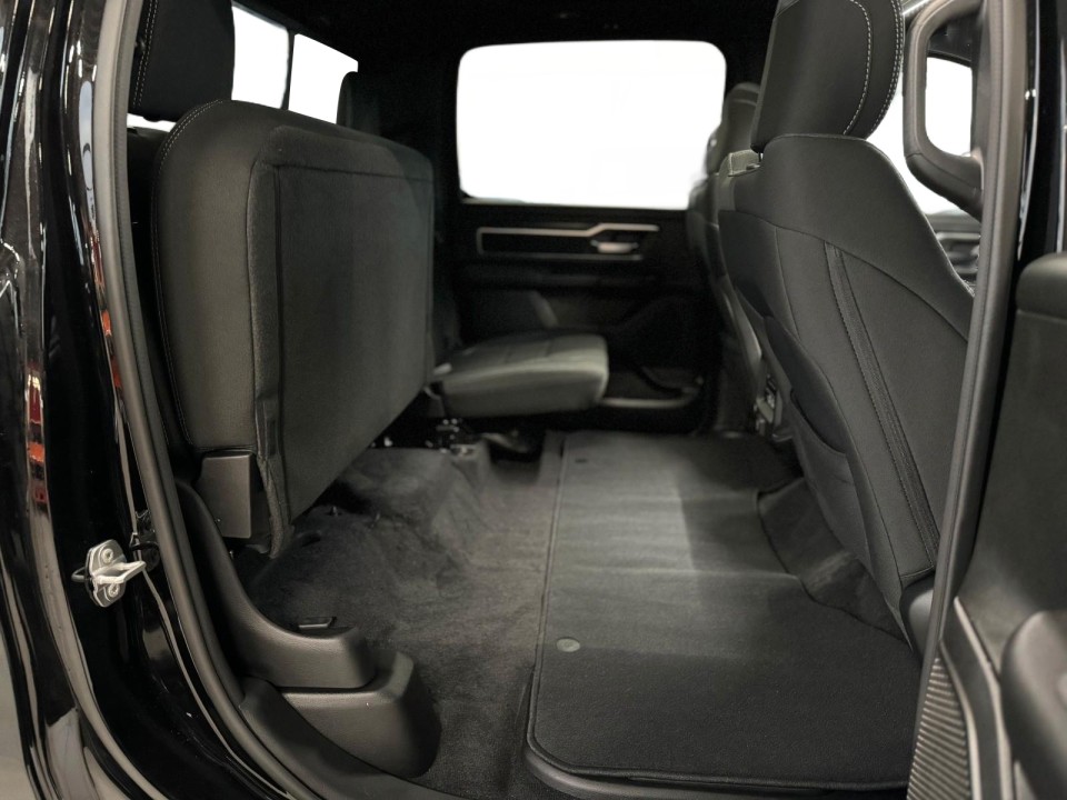 Dodge RAM 1500 BigHorn - foto 8