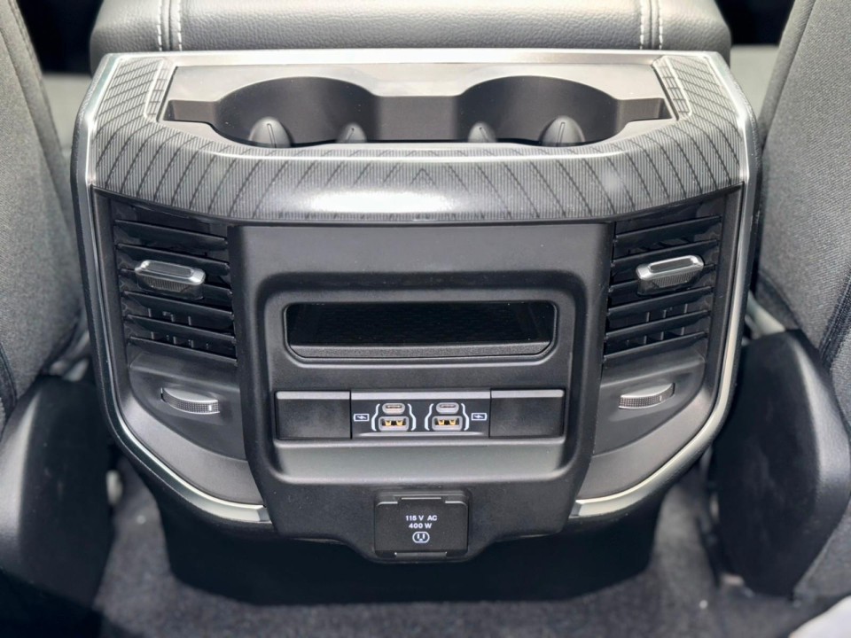 Dodge RAM 1500 BigHorn - foto 15