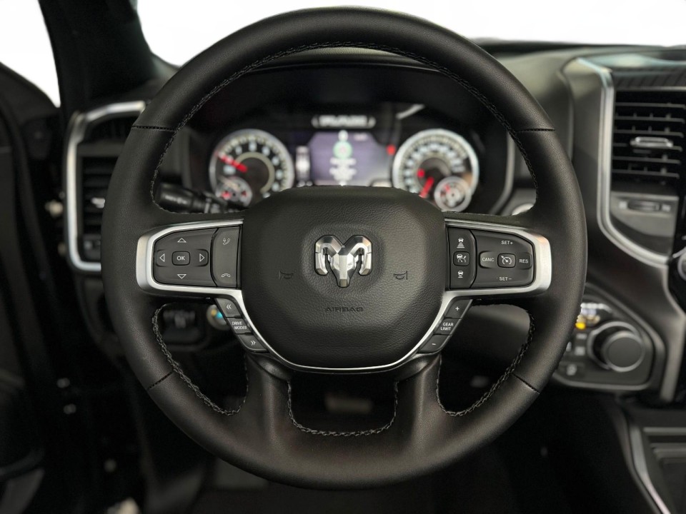 Dodge RAM 1500 BigHorn - foto 13