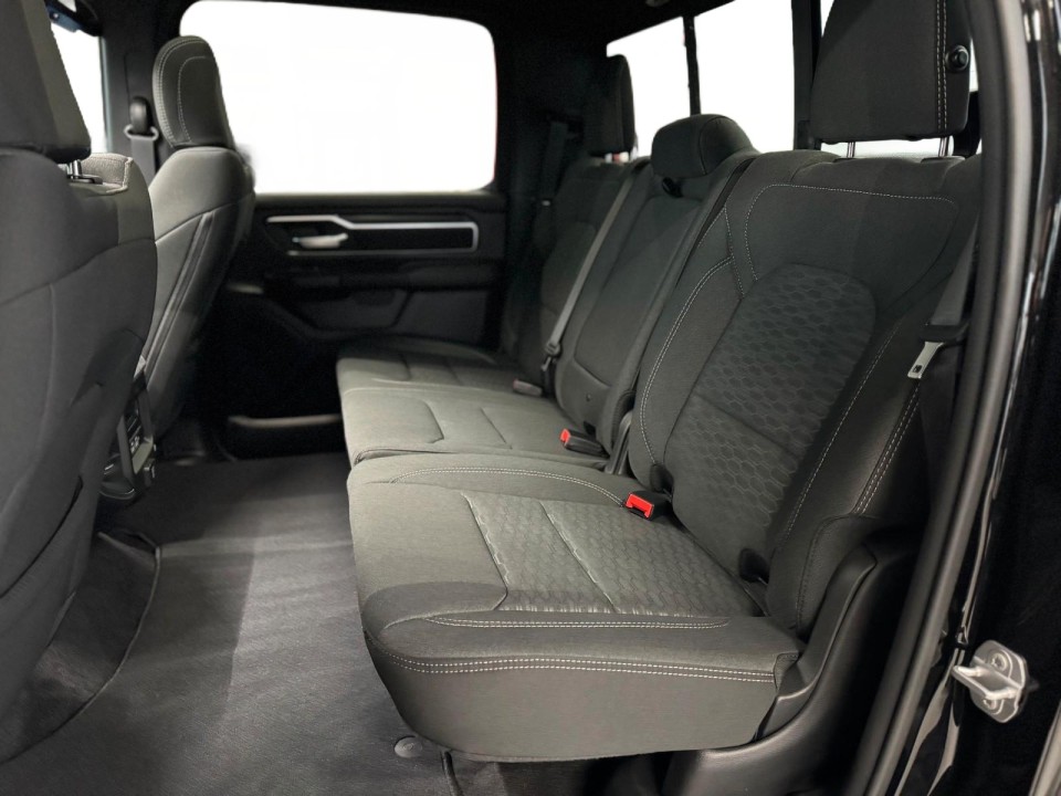 Dodge RAM 1500 BigHorn - foto 6