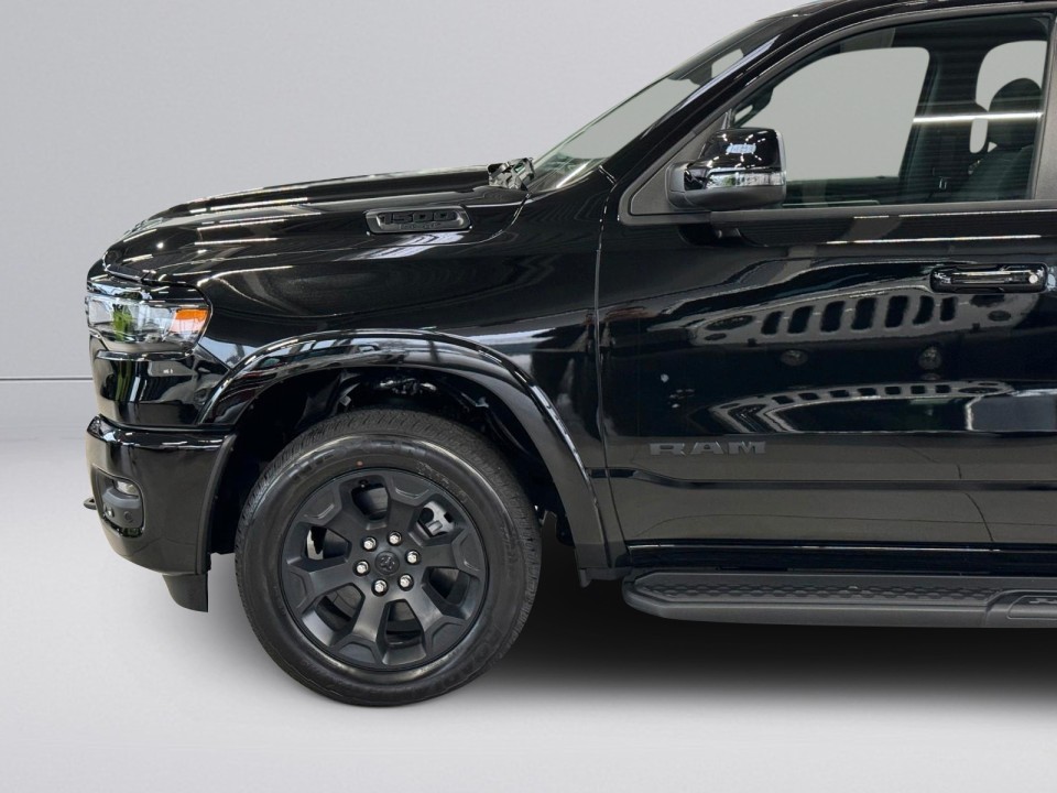 Dodge RAM 1500 BigHorn - foto 22