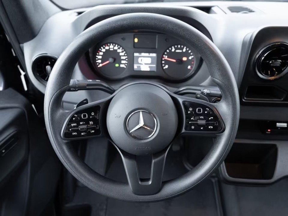 Mercedes-Benz Sprinter Tourer 317CDI L3H2 (3)