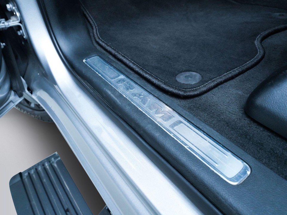 Dodge RAM 1500 Limited - foto 36