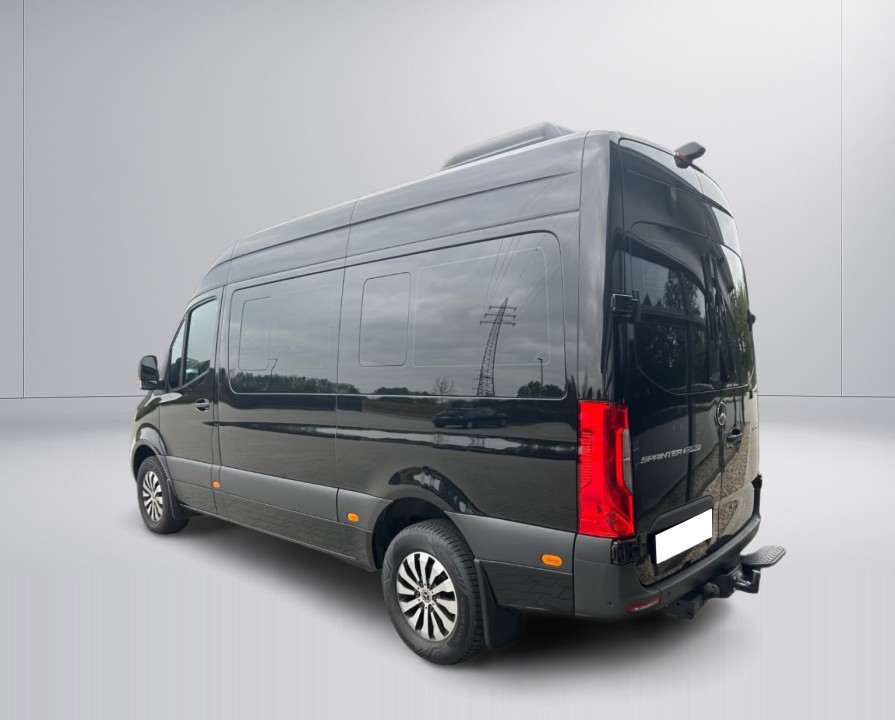 Mercedes-Benz Sprinter Tourer L2H3 (4)