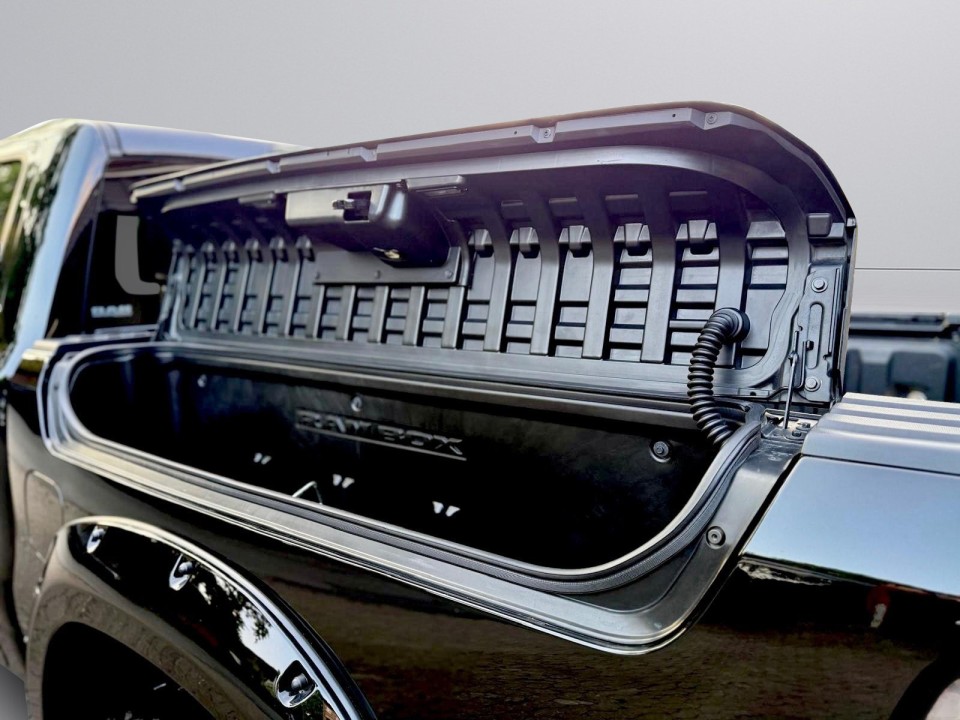 Dodge RAM Limited - foto 25