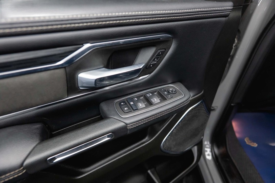 Dodge RAM Laramie - foto 30