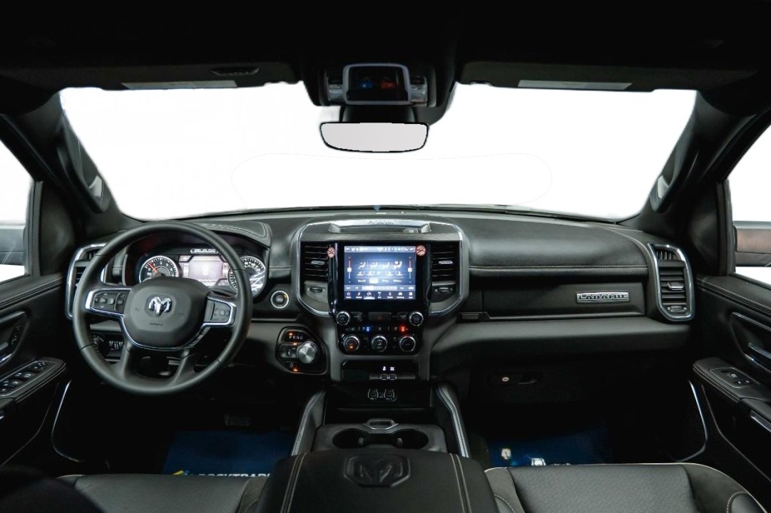 Dodge RAM Laramie - foto 17