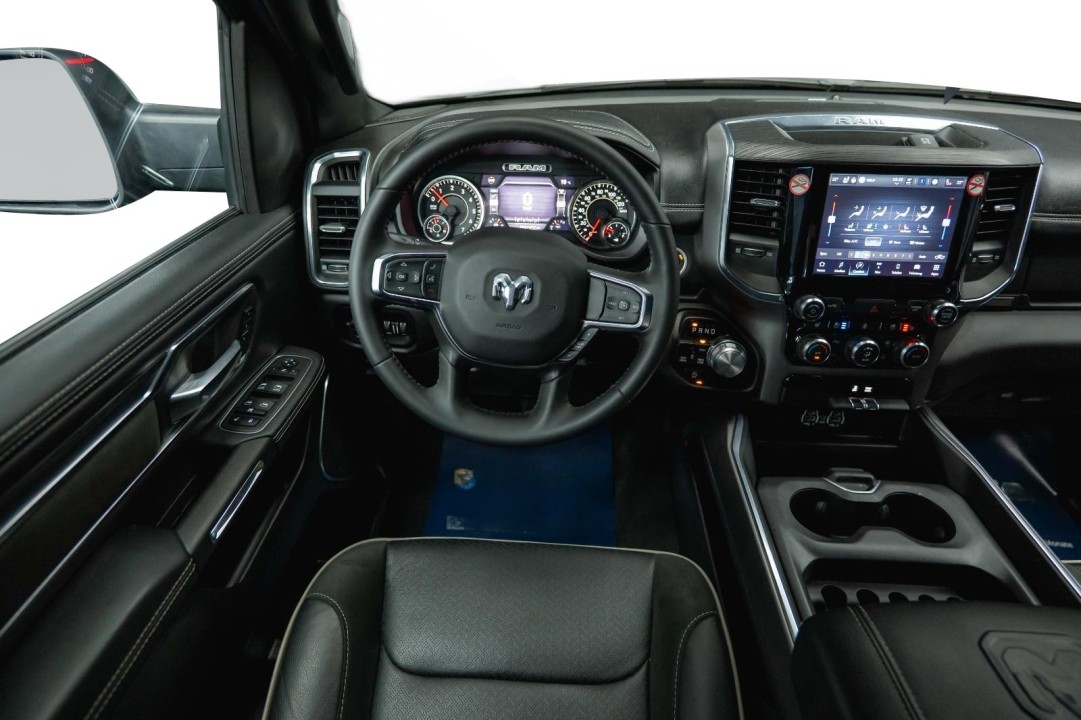 Dodge RAM Laramie - foto 18