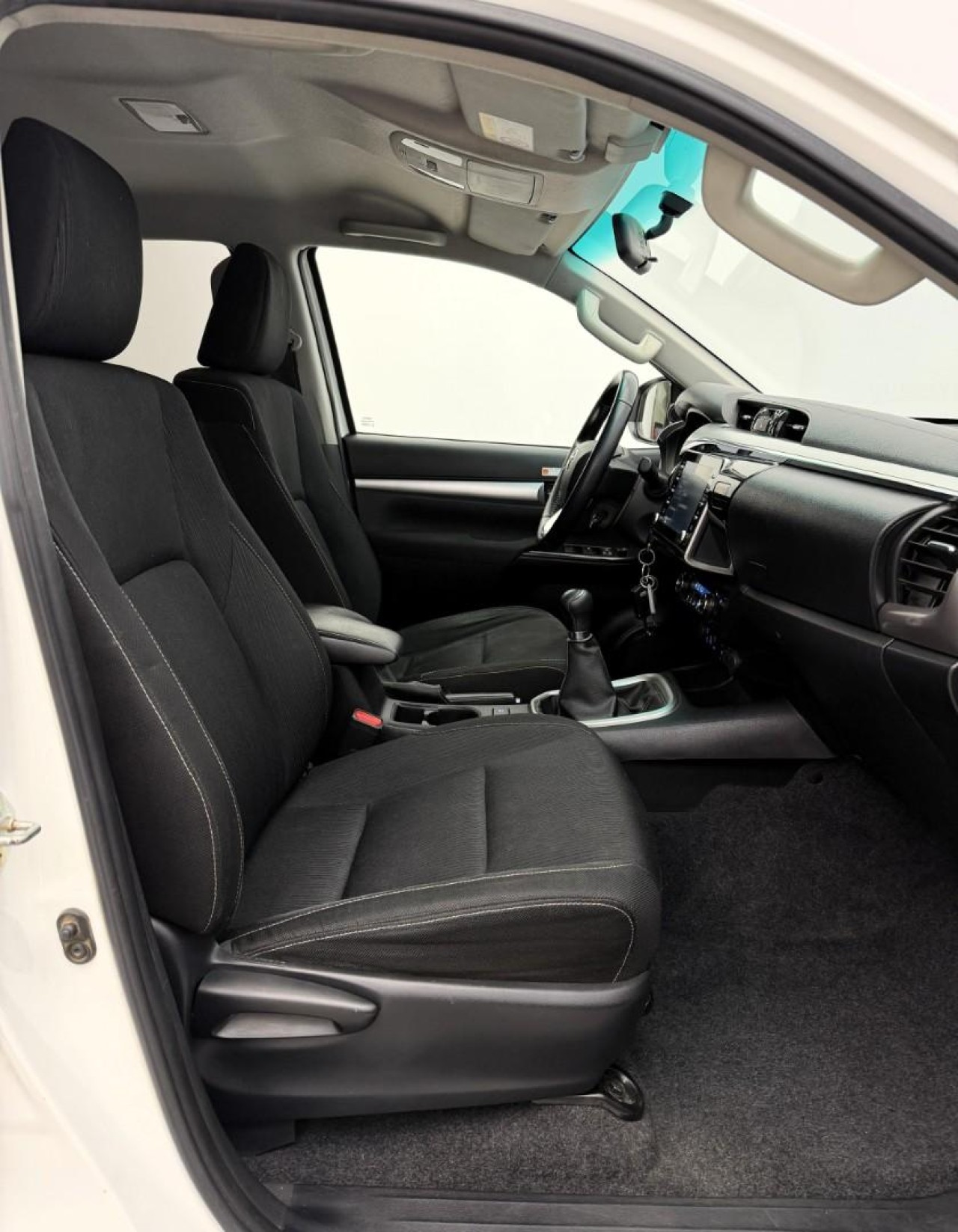 Toyota Hilux - foto 18