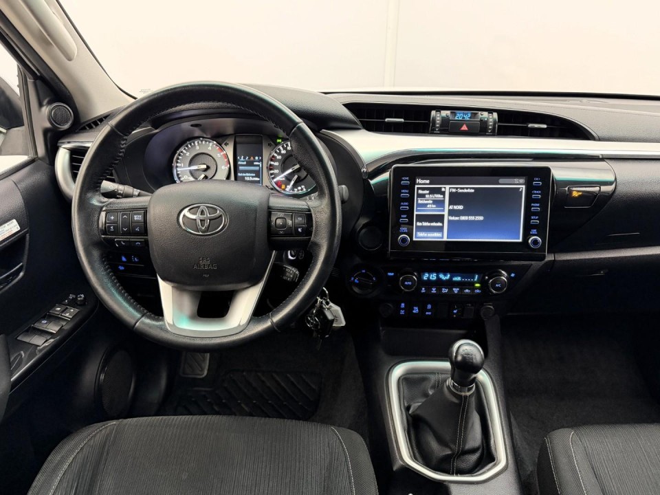 Toyota Hilux - foto 22