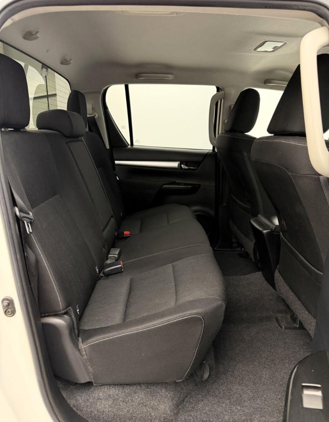 Toyota Hilux - foto 15