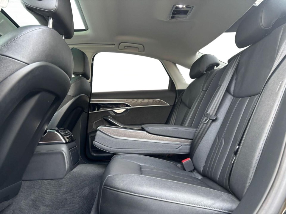 Audi A8 60 TFSIe quattro tiptronic - foto 7