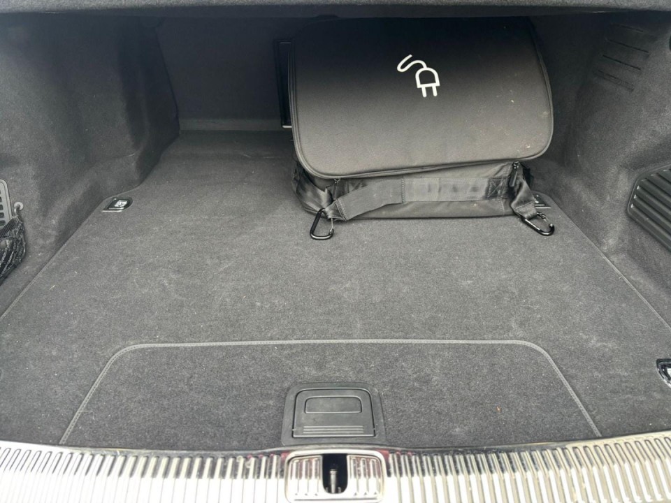 Audi A8 60 TFSIe quattro tiptronic - foto 15