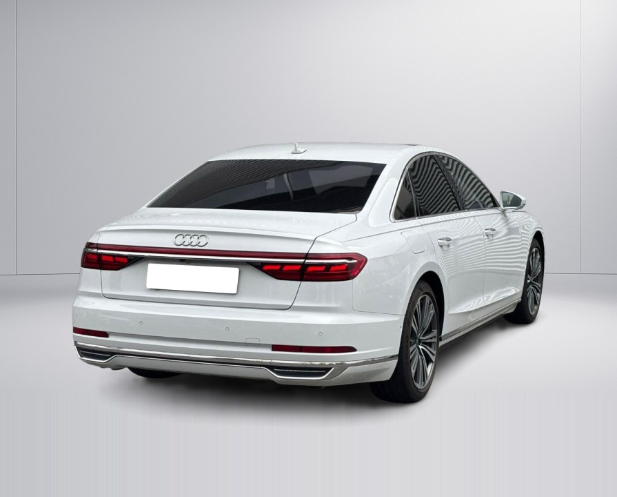 Audi A8 60 TFSIe quattro tiptronic (2)