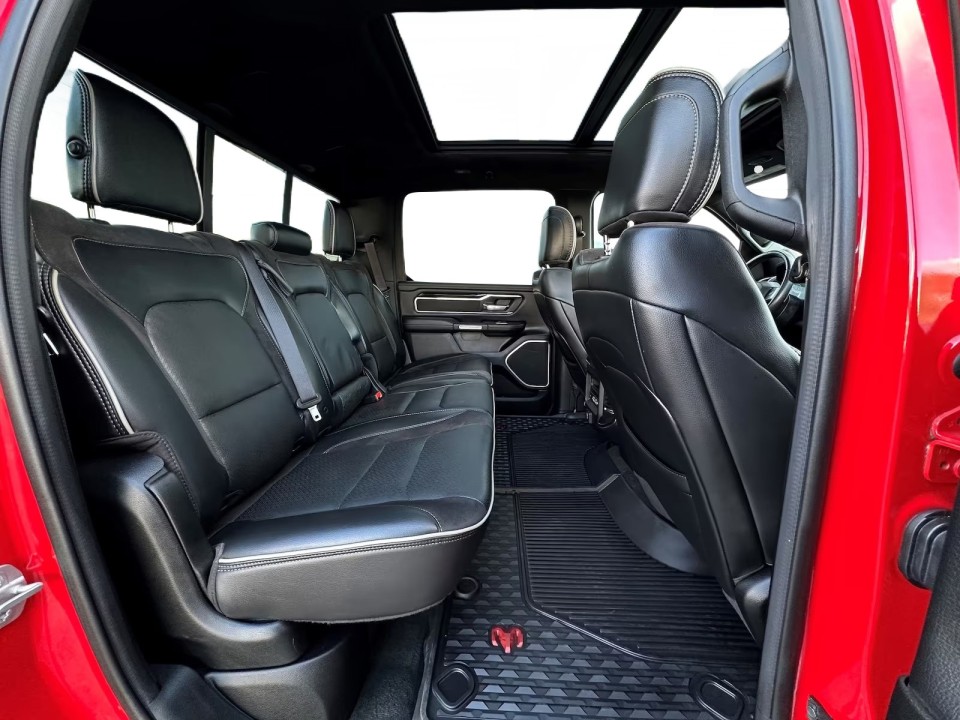 Dodge RAM 1500 Laramie - foto 16