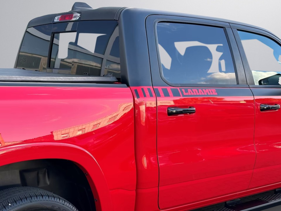 Dodge RAM 1500 Laramie - foto 21