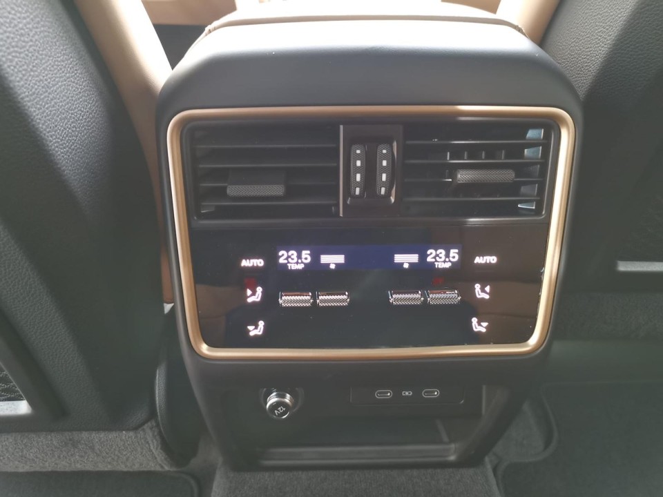 Porsche Cayenne Coupe E-Hybrid - foto 23