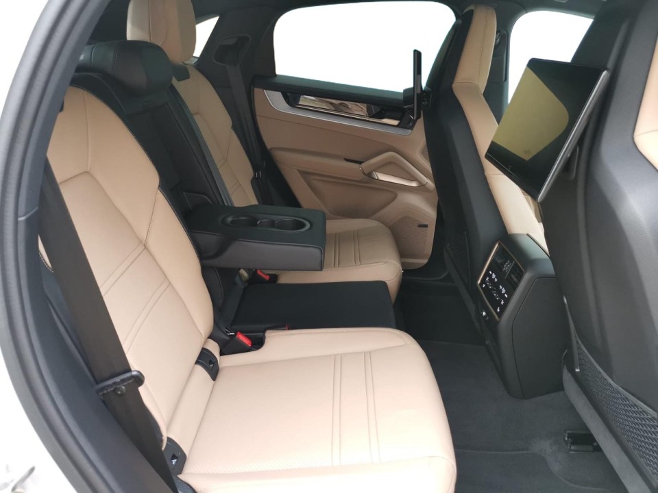 Porsche Cayenne Coupe E-Hybrid - foto 12