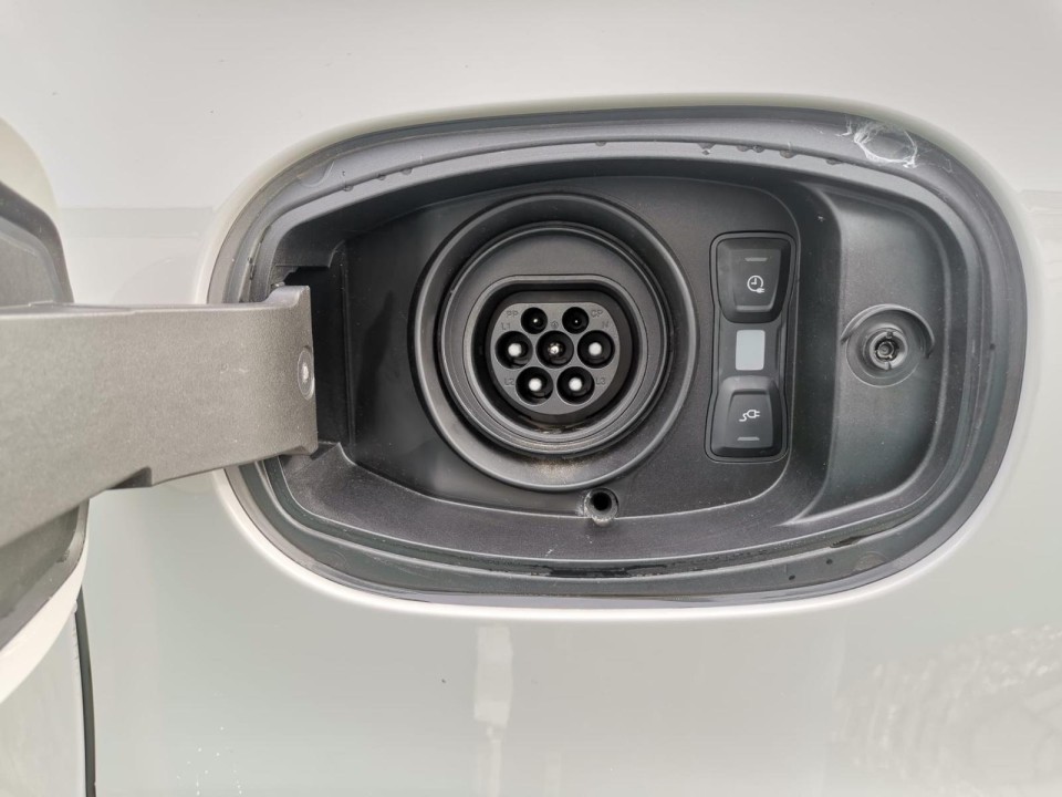 Porsche Cayenne Coupe E-Hybrid - foto 40