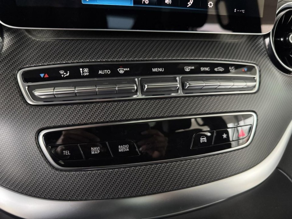 Mercedes-Benz V 300d 4MATIC Long AMG Line - foto 19