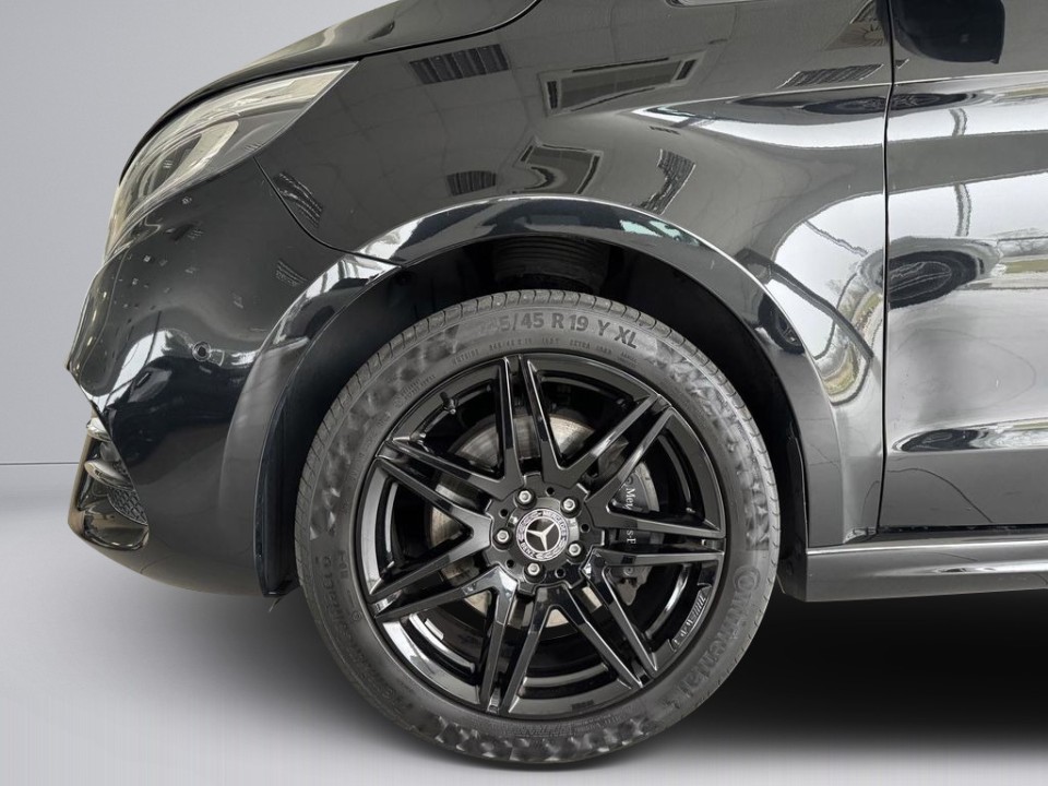 Mercedes-Benz V 300d 4MATIC Long AMG Line - foto 37