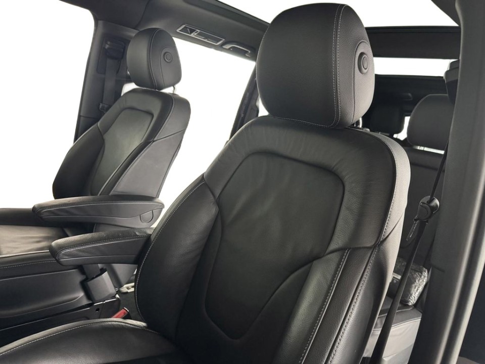 Mercedes-Benz V 300d 4MATIC Long AMG Line - foto 22