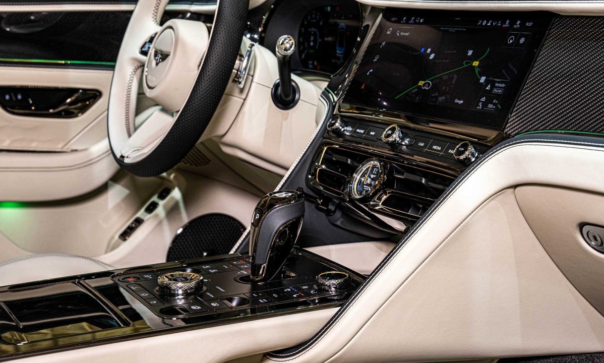 Bentley Flying Spur Speed V8 Hybrid - foto 12