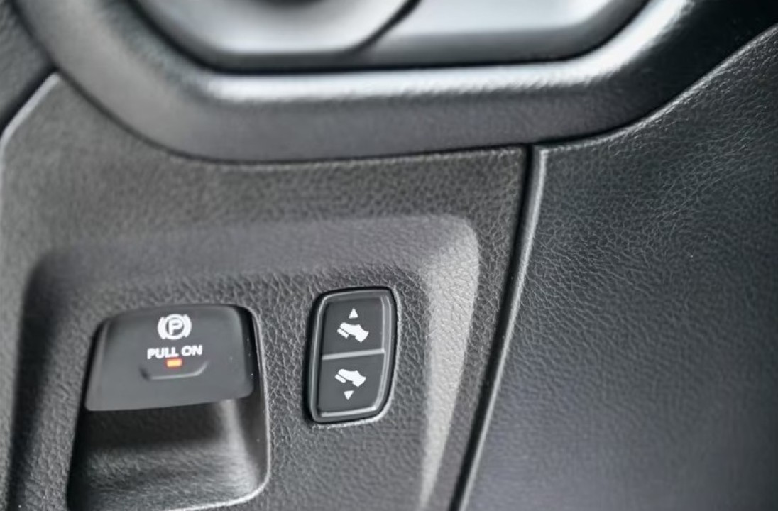 Dodge RAM 1500 Laramie - foto 34