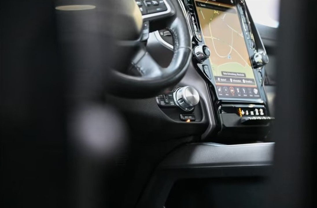 Dodge RAM 1500 Laramie - foto 20